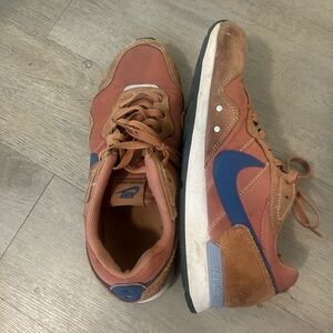 Nike venture runner Size 10.5